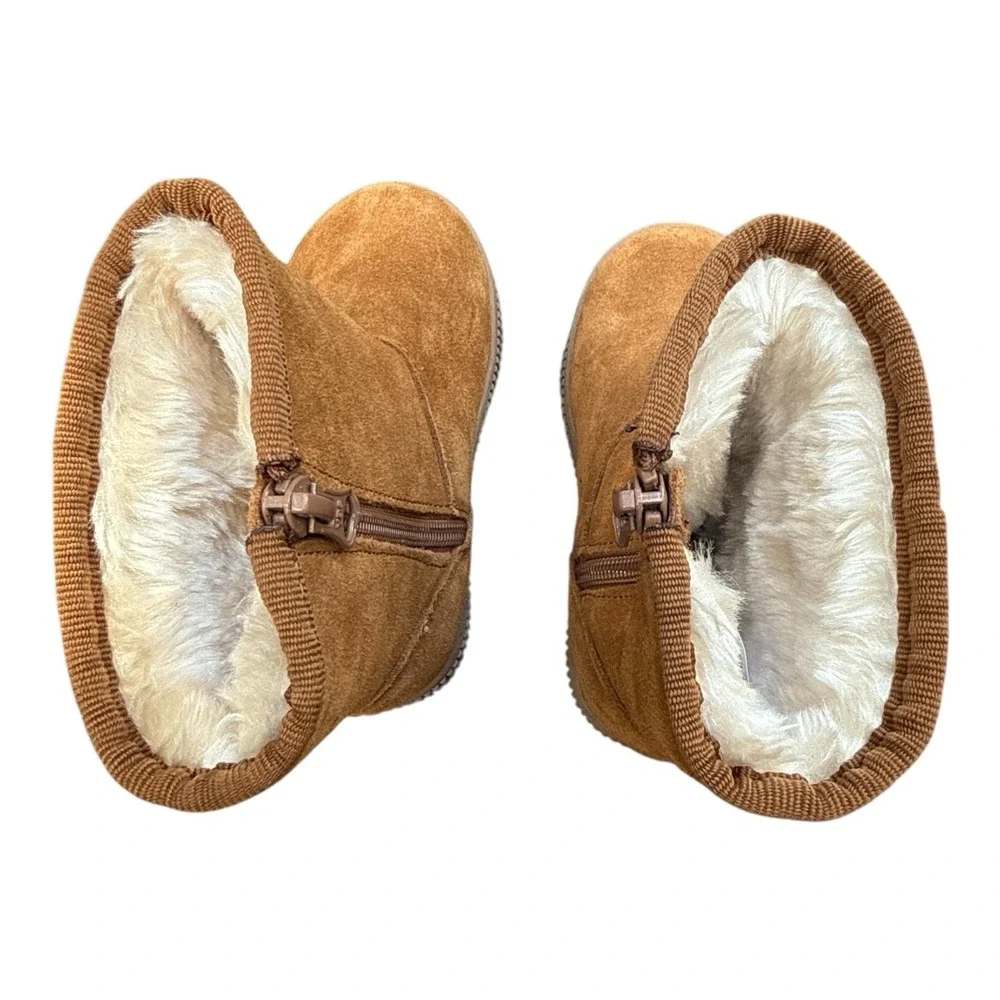 Cat & Jack Toddler Girls' Emily Suede Shearling Style Boots  Winter Lined Size 6